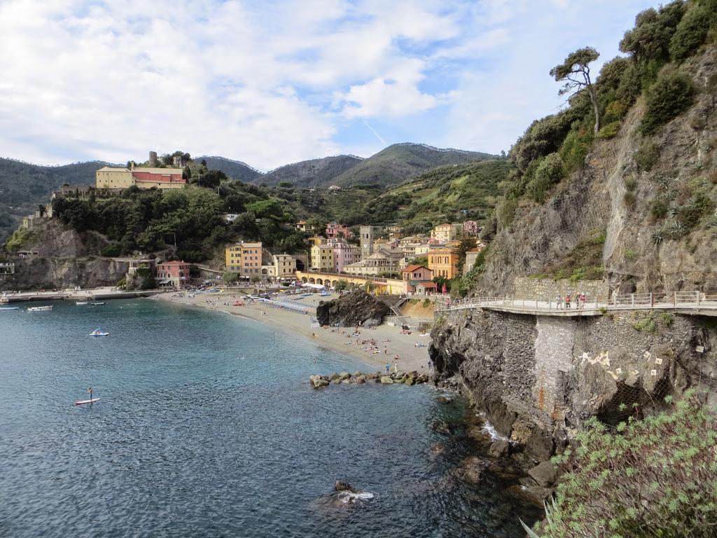 Pretty White House Villa Monterosso al Mare Bagian luar foto