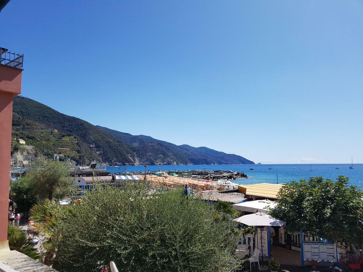 Pretty White House Villa Monterosso al Mare Bagian luar foto